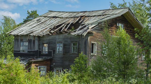 Cottage Demolition in Pflugerville